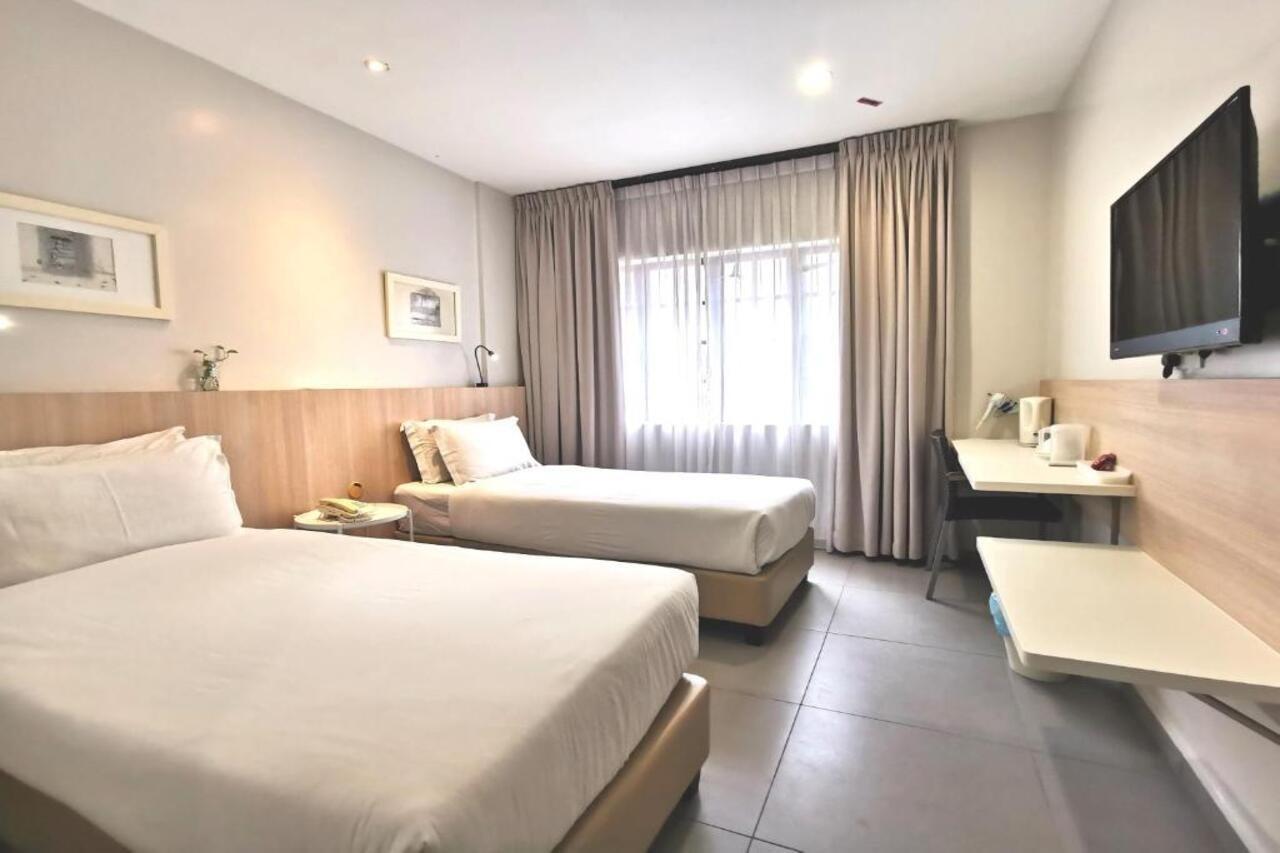 Country Inn Kulai Exterior foto